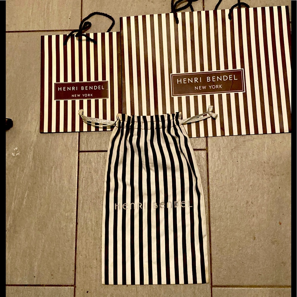 Authentic Henri Bendel bundle of 2-  one dust bag & 1 small  bag💼